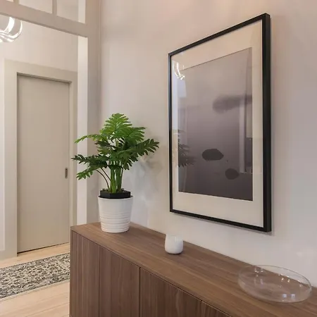Lejlighed Lovelystay - 3 Bedroom Downtown Wonderwall *