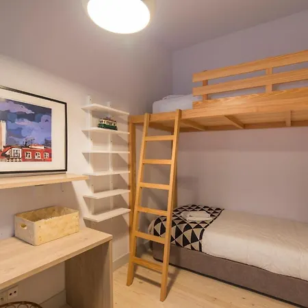 3 Bedroom Downtown Wonderwall By Lovelystay *