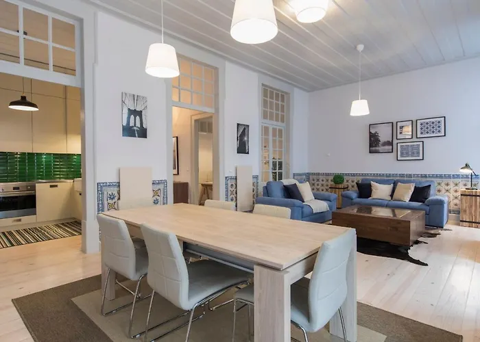 Lovelystay - 3 Bedroom Downtown Wonderwall