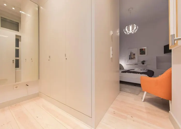 Lovelystay - 3 Bedroom Downtown Wonderwall アパート リスボン
