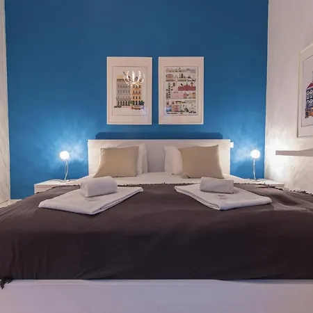 Lovelystay - 3 Bedroom Downtown Wonderwall *