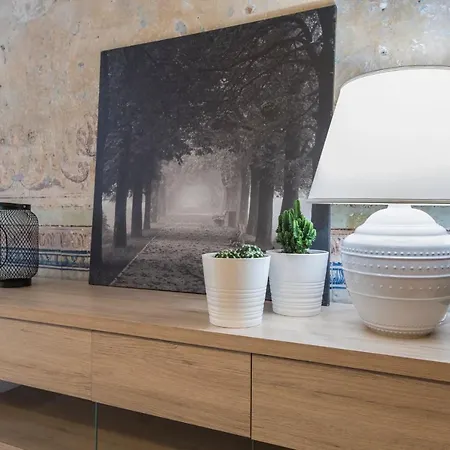 Lovelystay - 3 Bedroom Downtown Wonderwall Apartman